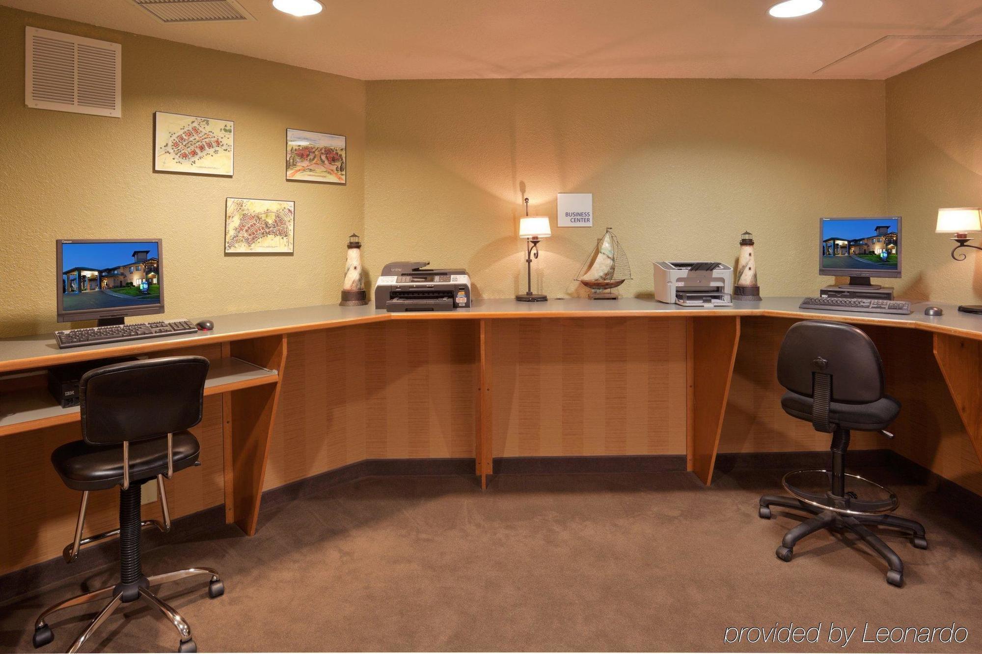 Holiday Inn Express Hotel & Suites Arcata/Eureka-Airport Area By Ihg McKinleyville Ανέσεις φωτογραφία